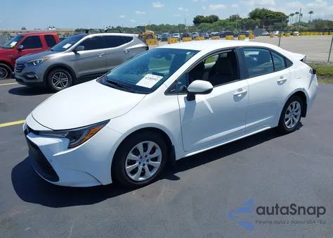 2024 Toyota Corolla Le z USA, uszkodzony, nr VIN 5YFB4MDE5RP205598